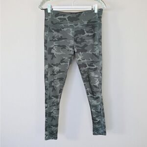 Sky and Sparrow Camo Exercise Leggings